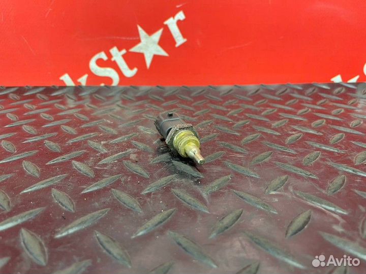 Датчик температуры охлаждающей жидкости Daf XF106