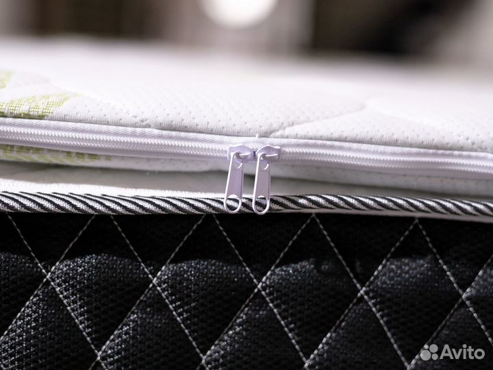 Тонкий наматрасник топпер Латекс 120*200