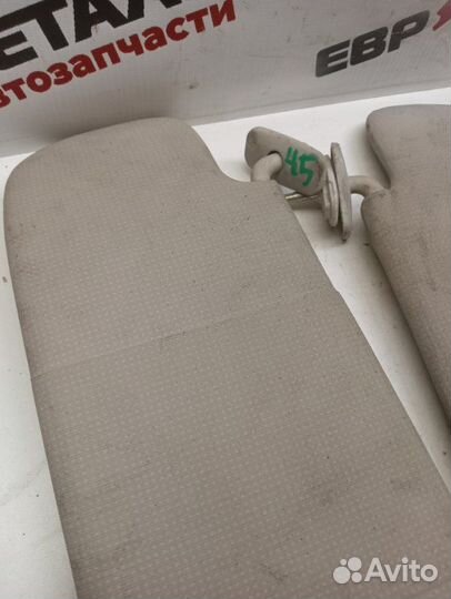 Козырек солнцезащитный Audi 80 B3 седан 1989