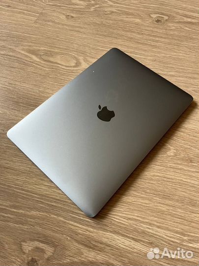 Macbook Pro 13 2018 touch bar