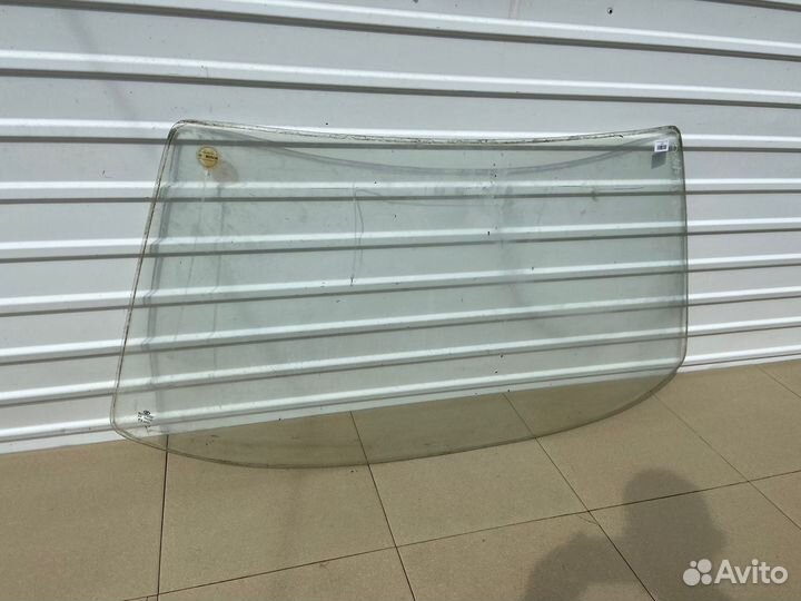 Стекло лобовое Volkswagen Golf 2