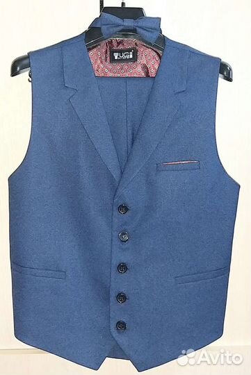 Костюм школьный