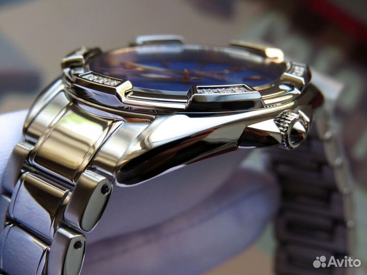 Женские часы Seiko с 18 бриллиантами. Перламутр