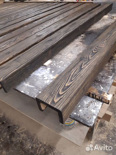 Фальшбалки, имитация балок из массива дерева