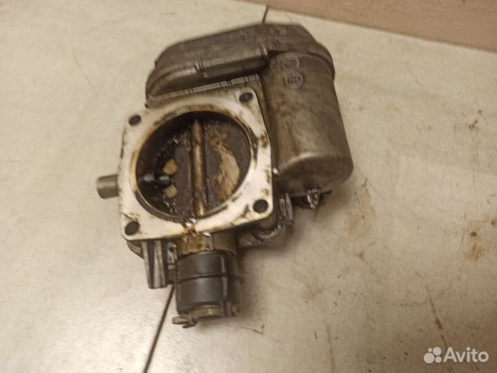 Дроссельная заслонка