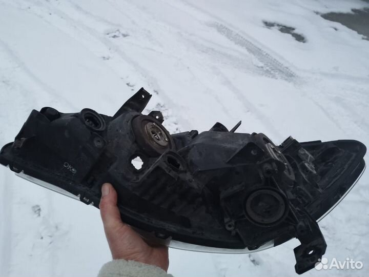 Honda Civic 4D 2011 год (Рестайлинг) Правая фара