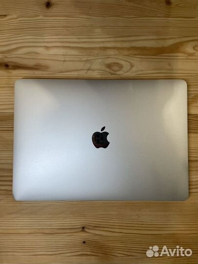 Macbook pro 13 2017 8gb