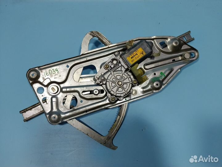 Стеклоподъёмник передний правый Mercedes-Benz W140