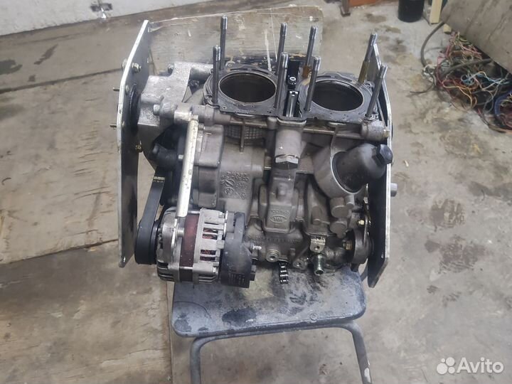 Двигатель и гусеница на polaris