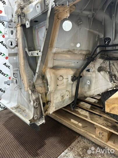 Лонжерон, четверть передний правый Audi A4 B9 2.0