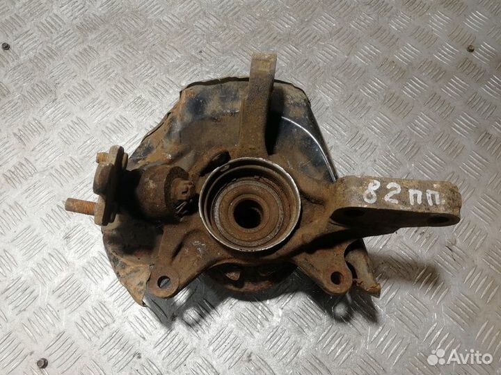 Кулак поворотный передний левый Lexus Rx 1998 2003