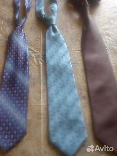 Мужской галстук