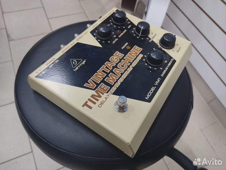 Педаль эффектов behringer