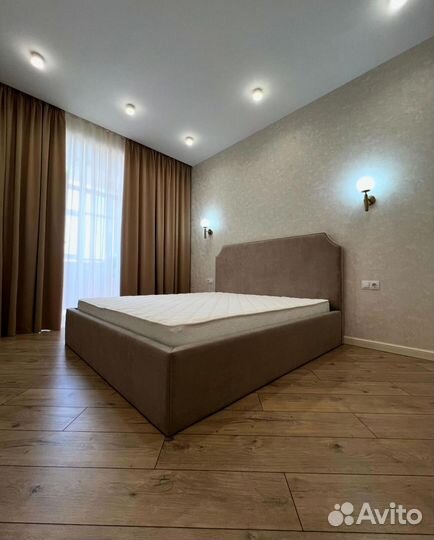 Кровать 180х200