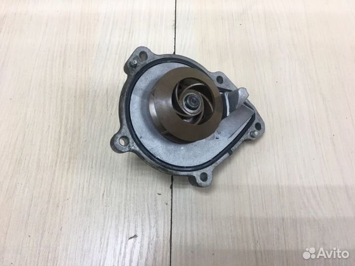 Помпа Bmw 3 F30