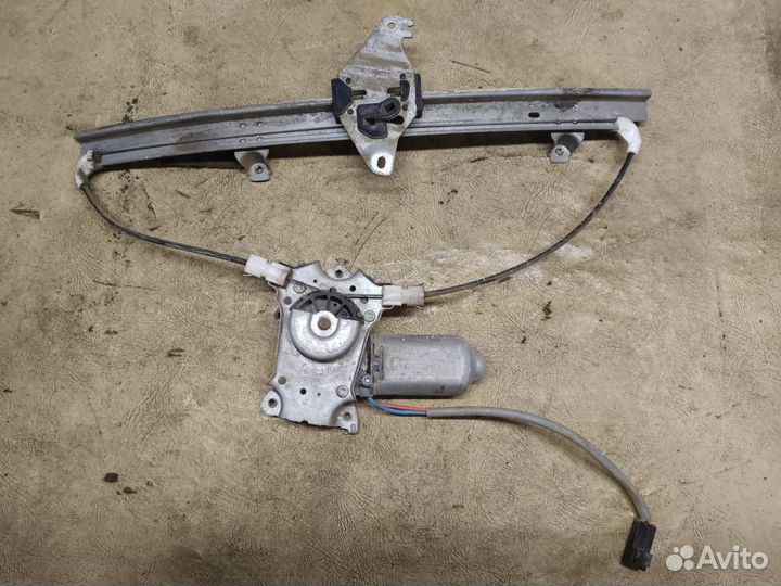 Стеклоподъемник передний правый nissan primera