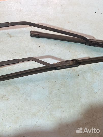 Поводоки дворников на Nissan Almera N16