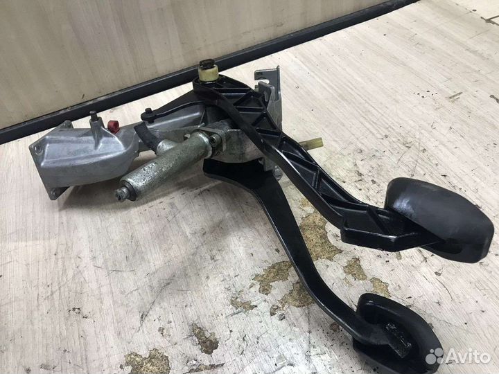 Педальный узел audi 100 c4