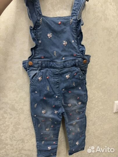 Джинсовый комбинезон mothercare