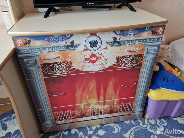 Комплект детской мебели для девочки