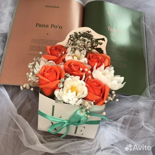Мыльные розы в коробке