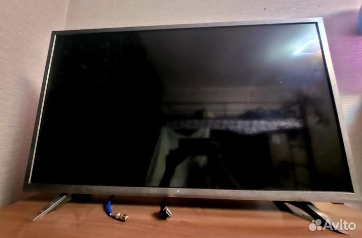 Телевизор Dexp H32G8100Q разбит экран