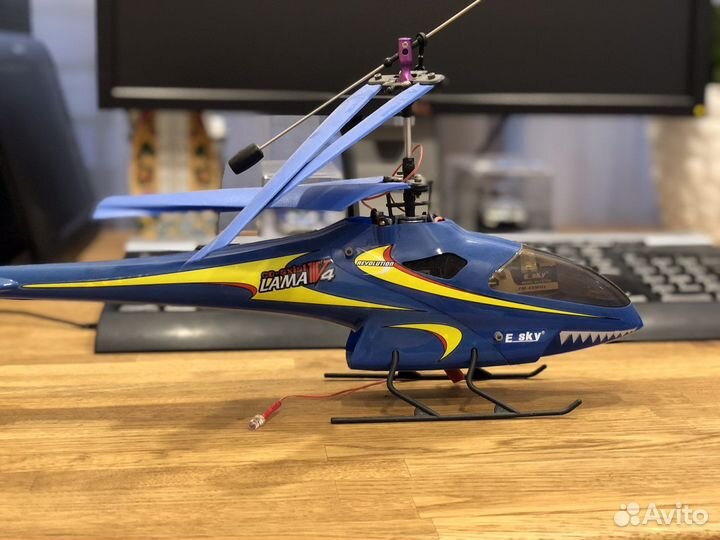Радиоуправляемый вертолет Lama V4