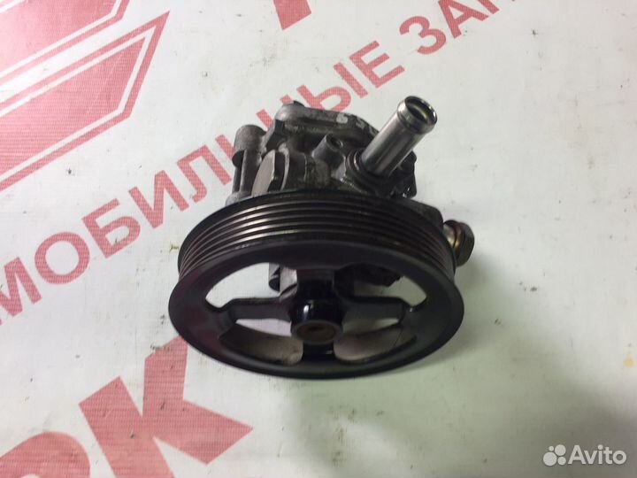 Насос гура Peugeot 4007