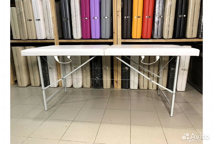 Кушетка массажная с вырезом