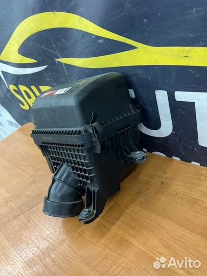 Корпус воздушного фильтра Kia Soul 3 G4FG