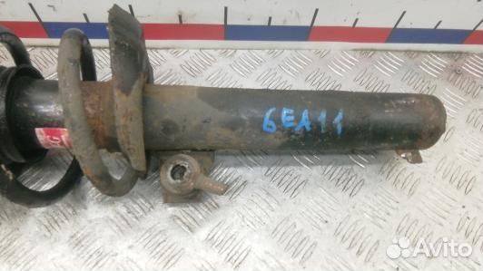 Стойка передняя левая volkswagen passat B6 (GEA11K