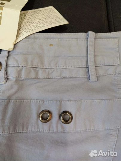 Джинсы и брюки новые. Размер 42