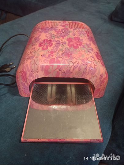 Лампа для ногтей бу