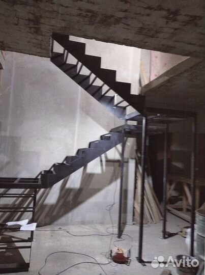 Лестница металлическая