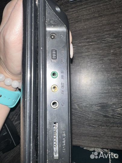 Портативный видеопроигрыватель