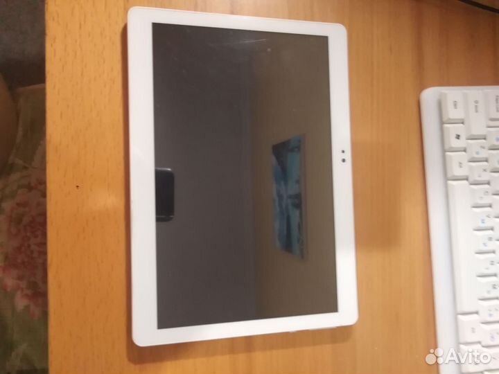 Планшет Сarbayta S109