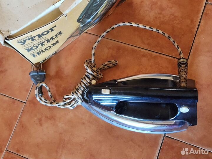 Утюг ретро СССР новый в упаковке