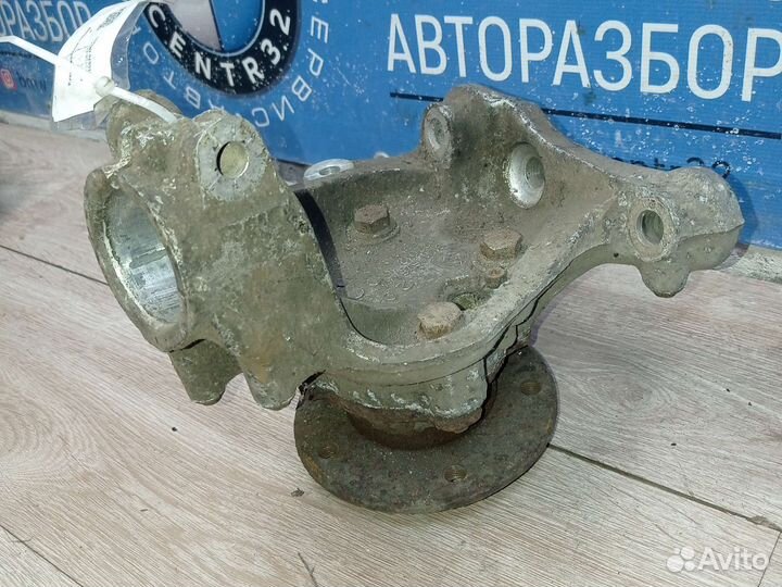 Кулак передний левый на BMW 3 Е90