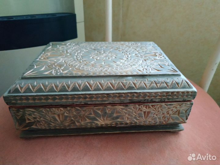 Шкатулка деревянная