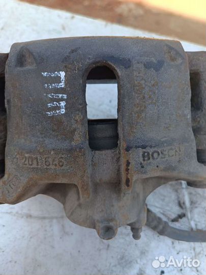 Суппорт передний правый Рено сценик 1. 1999-2003 г