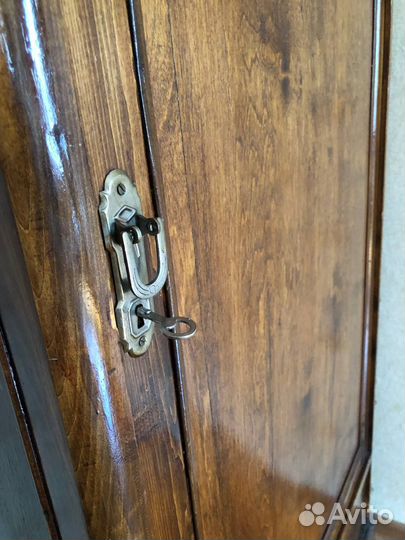 Антикварная мебель