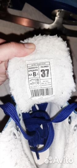 Коньки фигурные 37 размер утепленные