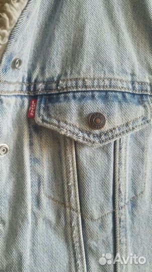 Джинсовая куртка levis
