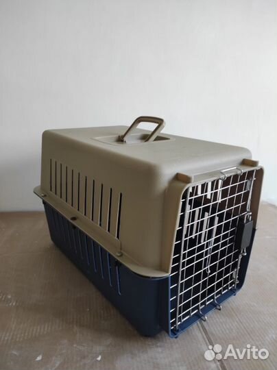 Переноска для кошек и собак