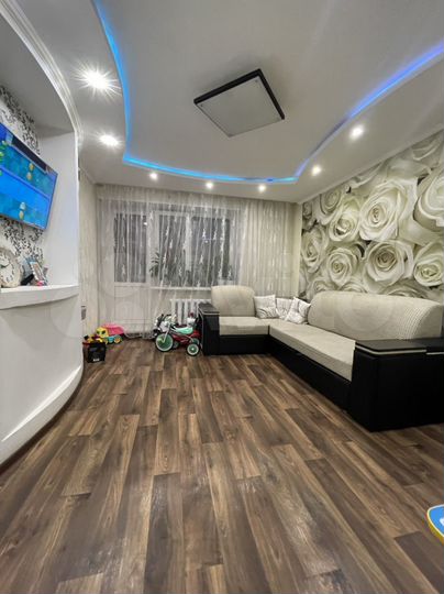 2-к. квартира, 56 м², 9/9 эт.