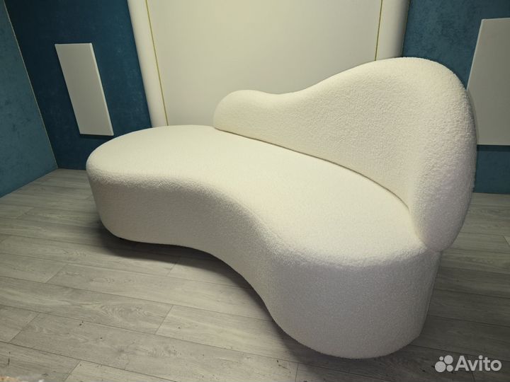 Диван из букле