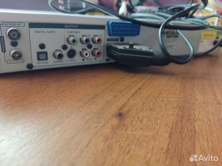 DVD рекордер LG DRK789