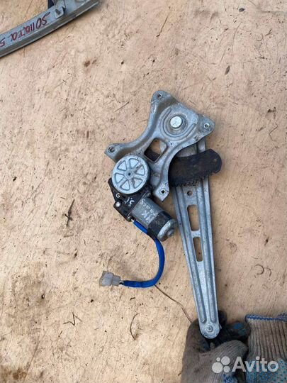 Стеклоподьемник задний правый Geely Mk