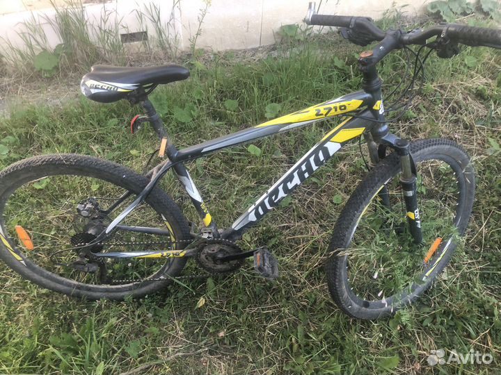 Велосипед десна 2710