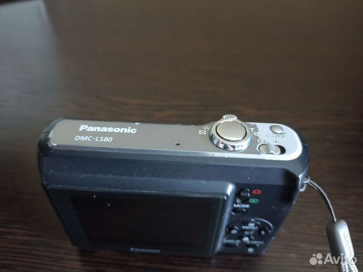 Компактный фотоаппарат